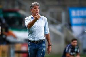 Após pressão da torcida e eliminação precoce, Grêmio avalia demissão de Renato Gaúcho