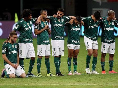 Péssimo aproveitamento em disputas de pênaltis volta a pressionar o Palmeiras