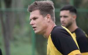 Rebaixado com Figueirense, zagueiro crê na permanência do Criciúma no Catarinense