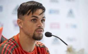 Atlético-GO se aproxima de ex-atacante do rival Goiás que está no Flamengo