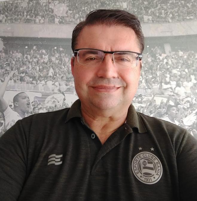Bahia se reestrutura profissional e base com novo gerente de futebol