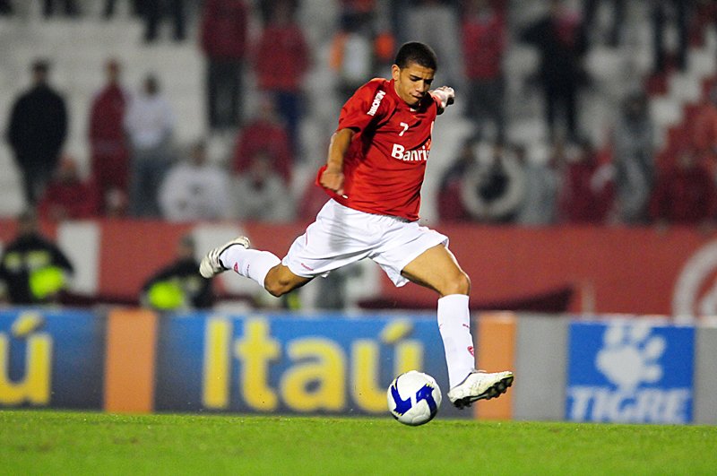 Internacional oficializa retorno de atacante após 11 anos: ‘De volta para casa’