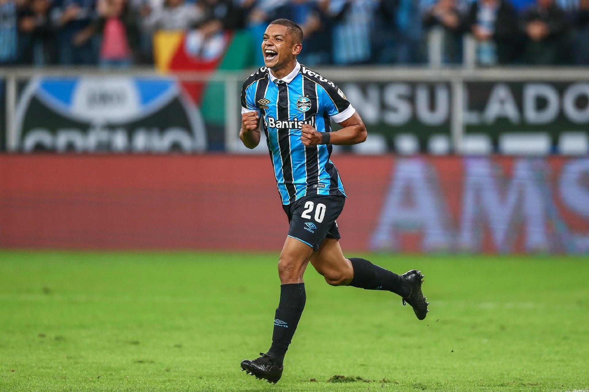 Fluminense oficializa ex-zagueiro de Santos e Grêmio: “Grande desafio”