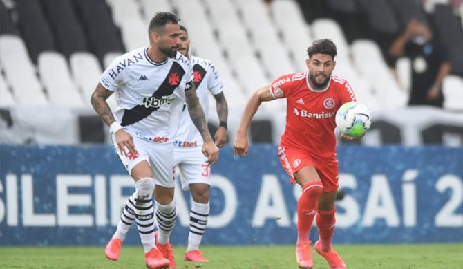 Juíza extingue ação de torcedor do Vasco que pedia anulação de jogo com o Inter