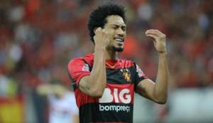 Sport nega negociação com a Ponte Preta por Hernane Brocador