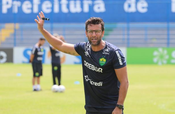 Mato-Grossense: Após quarentena, técnico está liberado para dirigir o Cuiabá