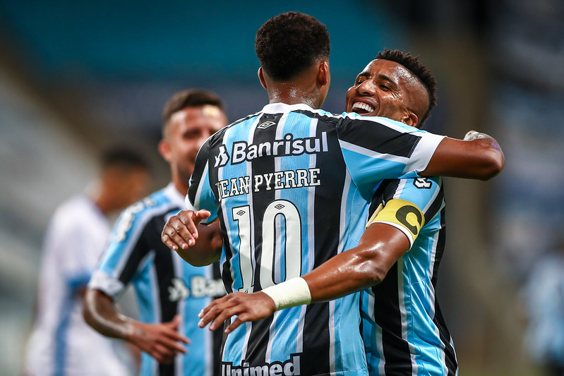 GAÚCHO: Sem Renato, Grêmio vence na Arena e assume liderança