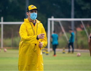 Treinador do Novorizontino elogia equilíbrio da equipe após terceiro triunfo seguido