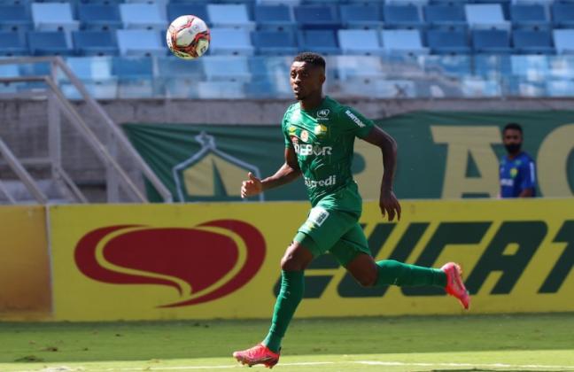 Atacante ex-Corinthians brilha no Mato-Grossense com gol da vitória do Cuiabá
