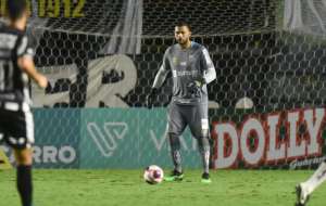 Goleiro do Santos elogia empenho do elenco na vitória sobre a Inter de Limeira