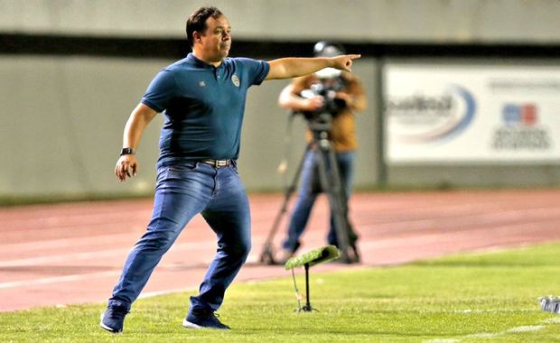 Após goleada na Copa do Nordeste, técnico do Bahia foca em estreia na Sul-Americana