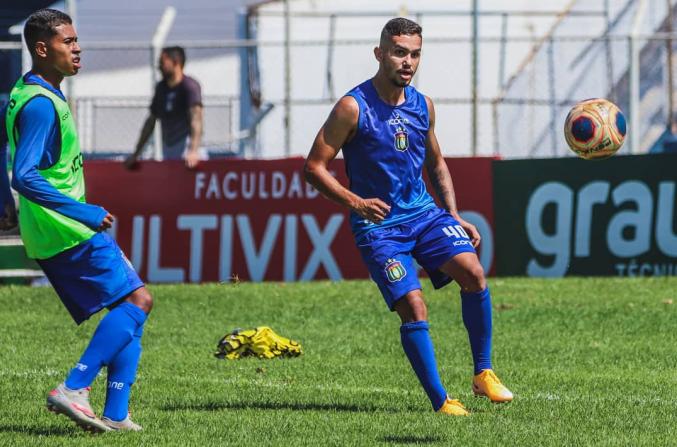 Lateral sofre contusão e desfalca o São Caetano contra a Ponte Preta