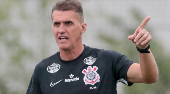Corinthians treina com novidades na preparação para estreia na Sul-Americana