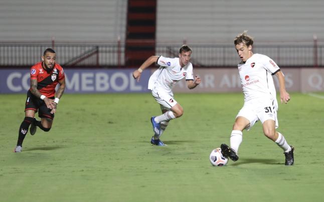 Atlético-GO pressionou na etapa final, mas não saiu do zero