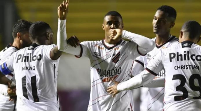 Erick comemora gol da vitória do CAP na estreia da Sul-Americana - José Tramontim/CAP