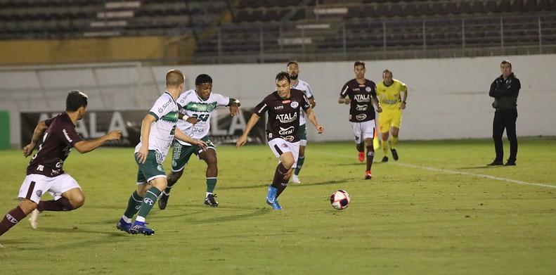 Guarani vence Ferroviária na Arena da Fonte Luminosa