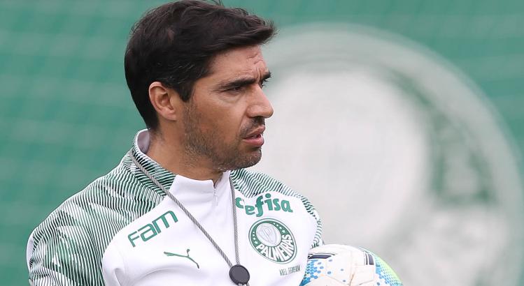 Sob pressão, Palmeiras estreia na Libertadores contra o Universitario, no Peru