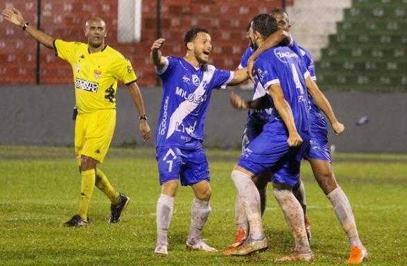 Burrão quer embalar. (Foto: Caíque Toledo / Taubaté)