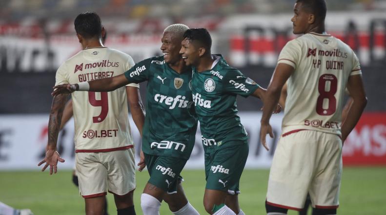 Universitario-PER 2 x 3 Palmeiras – Com gol no minuto final, Verdão afasta crise