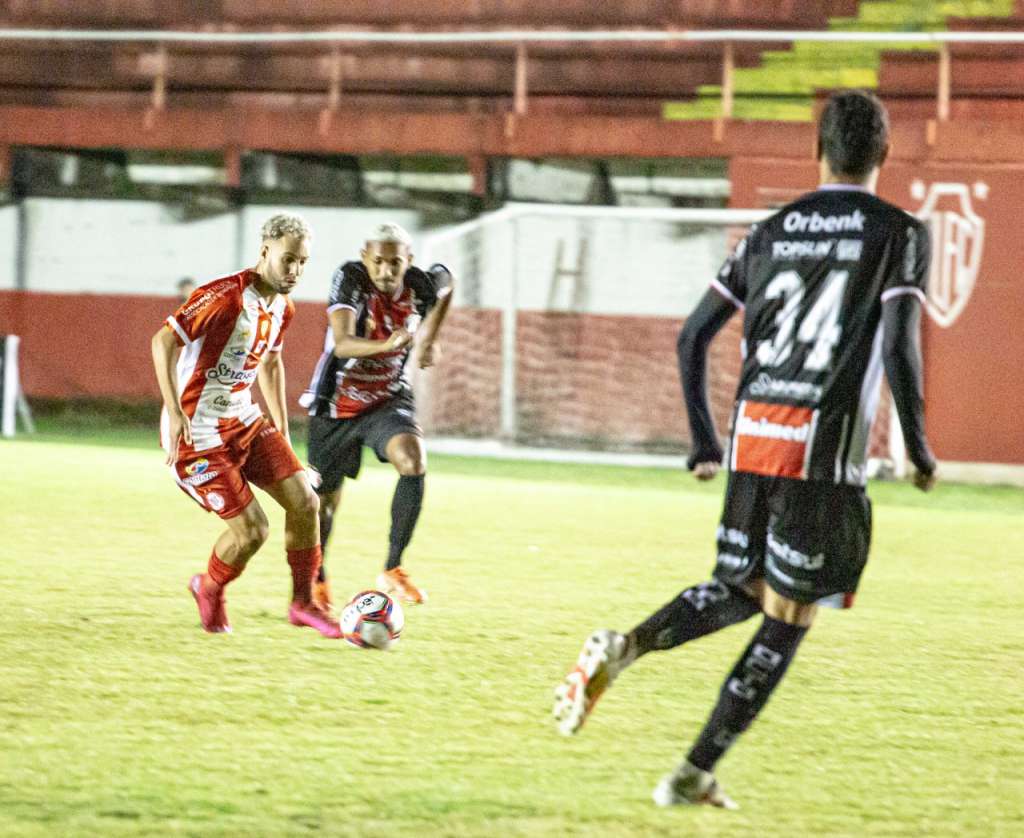 Joinville e Hercílio Luz fizeram um jogo cheio de emoção
