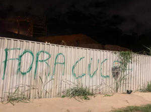 Após empate na estreia da Libertadores, muros de futuro estádio do Atlético são pichados