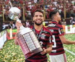 Jovem faz acordo com o Flamengo e fica livre para acertar com rival do Brasileirão