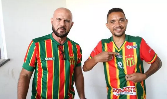 Sampaio Corrêa contrata jovem atacante com passagem pela base do Palmeiras