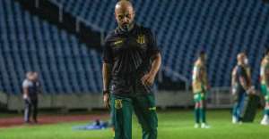 Clube da Série B demite técnico antes do início do mata-mata no Estadual