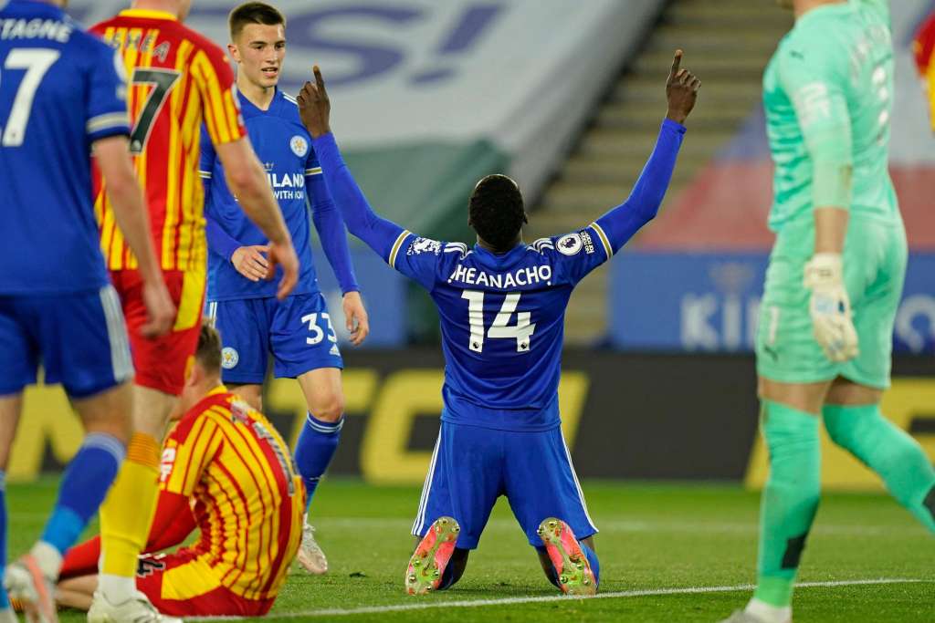 Leicester vence na rodada