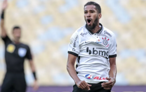 Atacante do Corinthians é oficializado no Sport e projeta 'grande temporada'