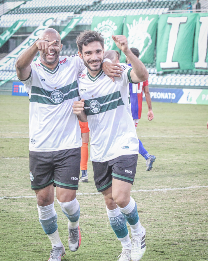 PARANAENSE: Coritiba goleia o Paraná em casa e afunda rival em crise