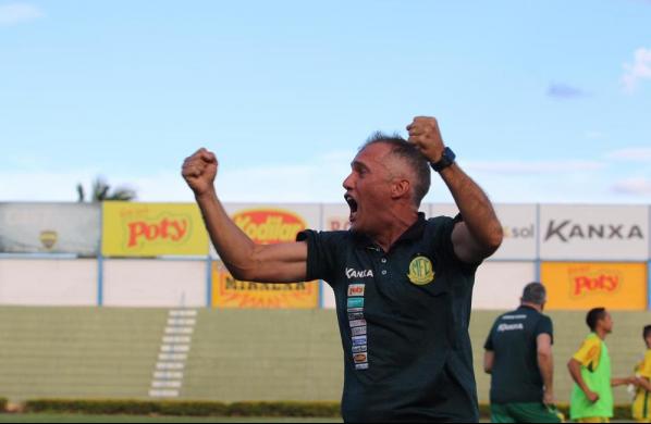 Eduardo Baptista reencontra o Palmeiras, time que já dirigiu