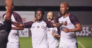 Pernambucano: Santa Cruz contrata Adriano Michael Jackson, ex-Palmeiras