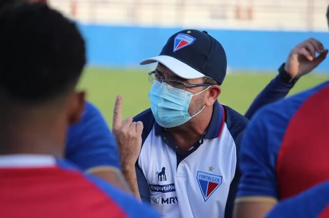 Eliminação na Copa do Nordeste faz time do Brasileirão demitir treinador