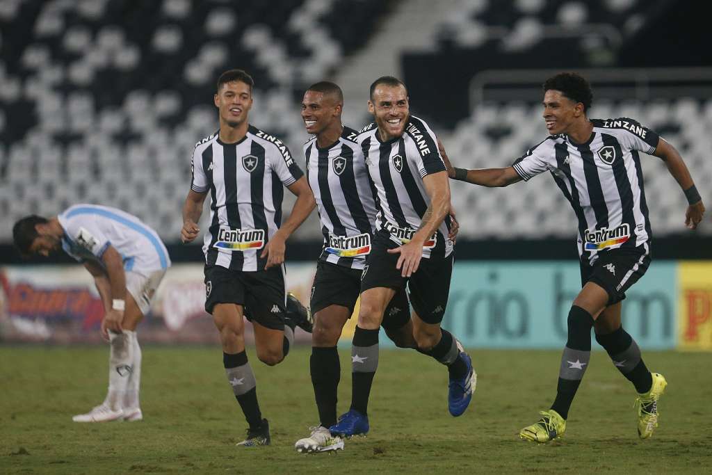 CARIOCA: Botafogo goleia no encerramento da Taça Guanabara