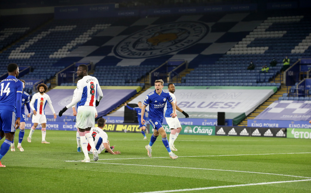 INGLÊS: Leicester vence Crystal Palace e fica mais perto da vaga na Liga dos Campeões