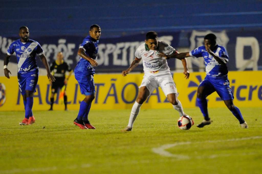 Taubaté e Portuguesa empatam. Foto: Dorival Rosa
