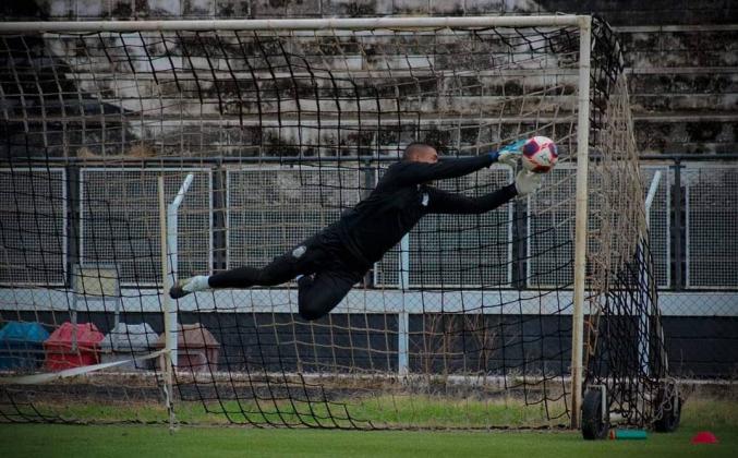 Goleiro de time do Paulistão chega a 180 minutos sem sofrer gols