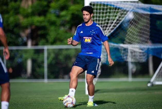 Cruzeiro encaminha rescisão de contrato com ídolo da torcida