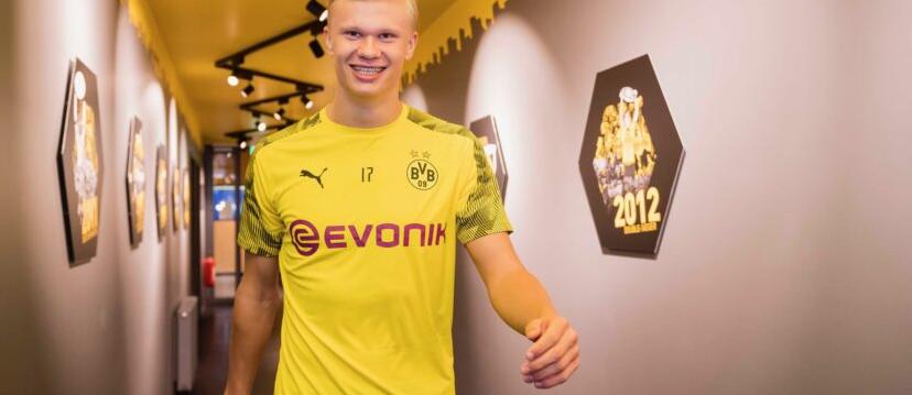 Semifinalista da Liga quer vender atacante e dispensar outro para ter Haaland