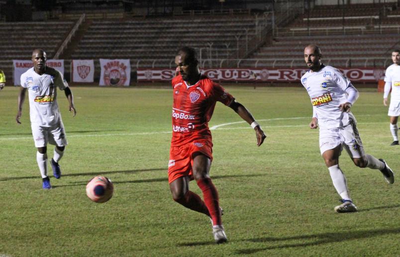 Depois do primeiro empate, Noroeste busca manter a liderança (Foto: Bruno Freitas/Noroeste)