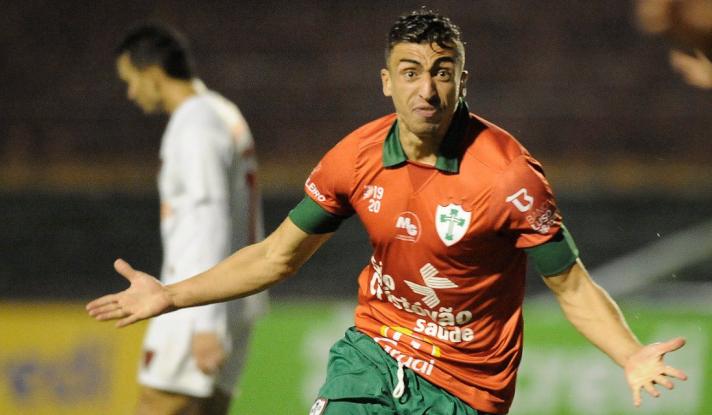 Na parte final do jogo, Portuguesa fez o gol em cima do Oeste