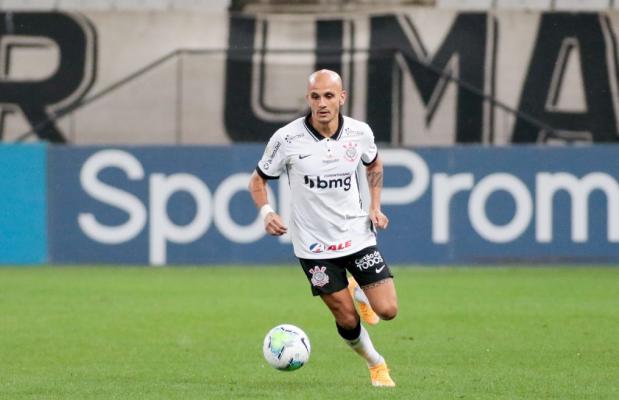 Fábio Santos lamenta derrota na Sul-Americana: ‘As coisas não estão acontecendo’