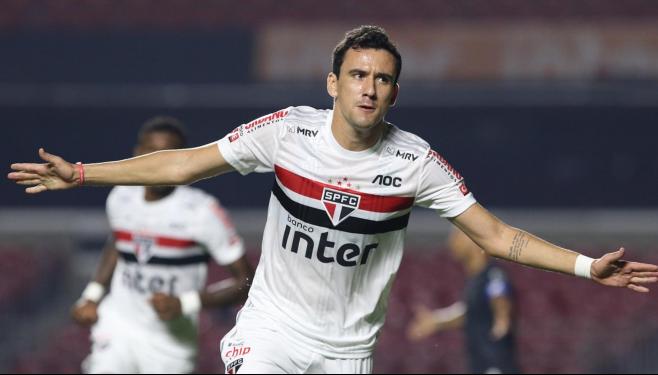 Autor de um dos gols, Pablo enaltece o trabalho do setor defensivo do São Paulo