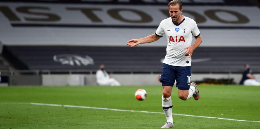 Kane celebra prêmio, mas admite frustração com falta de conquistas do Tottenham
