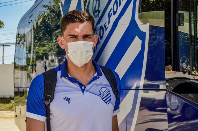 Zagueiro que estava em clube do interior retorna ao CSA por problemas pessoais