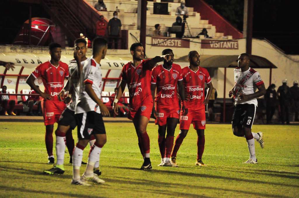 O Noroeste busca a recuperação para seguir na briga pela liderança (Foto: Bruno Freitas/Noroeste)