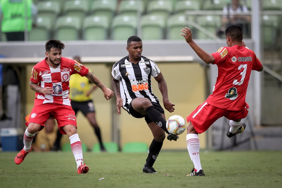 MINEIRO: Altético e Tombense abrem semifinal; Troféu Inconfidência também começa