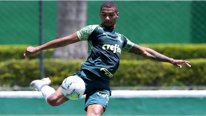 Wesley está à disposição para Flamengo x Palmeiras