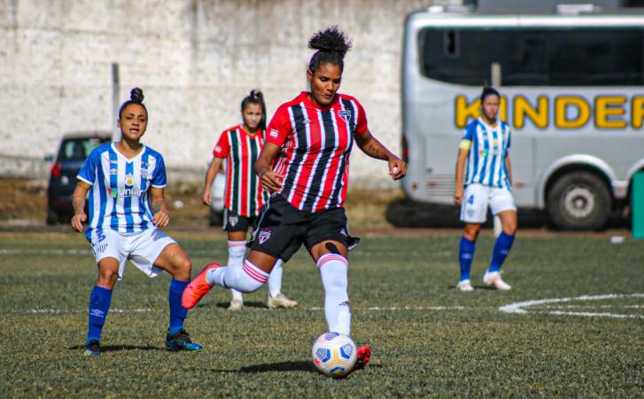 BRASILEIRO FEMININO: Com gol nos acréscimos, São Paulo arranca empate do Avaí